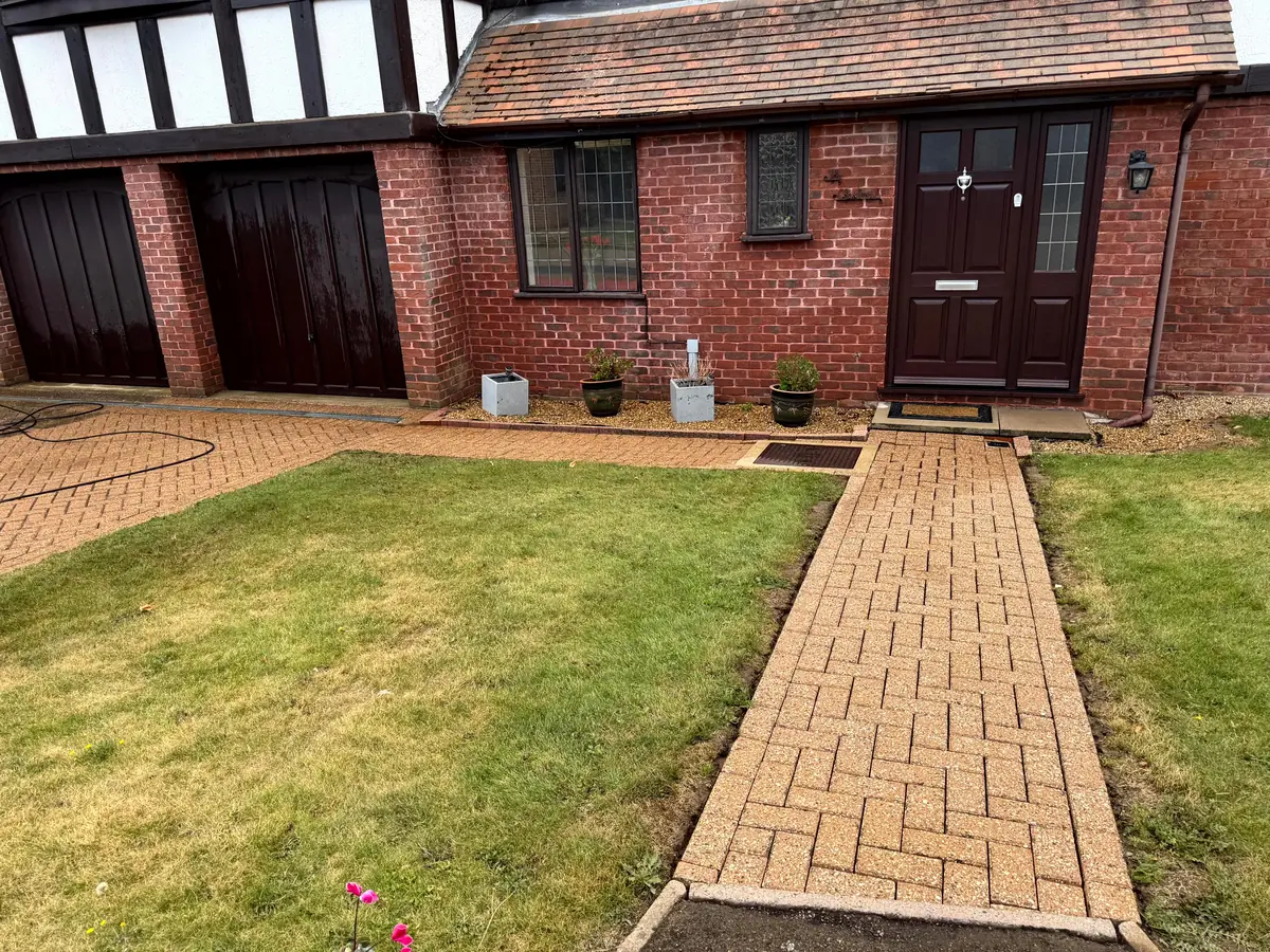 Clean driveway in Esher, Surrey after pressure washing